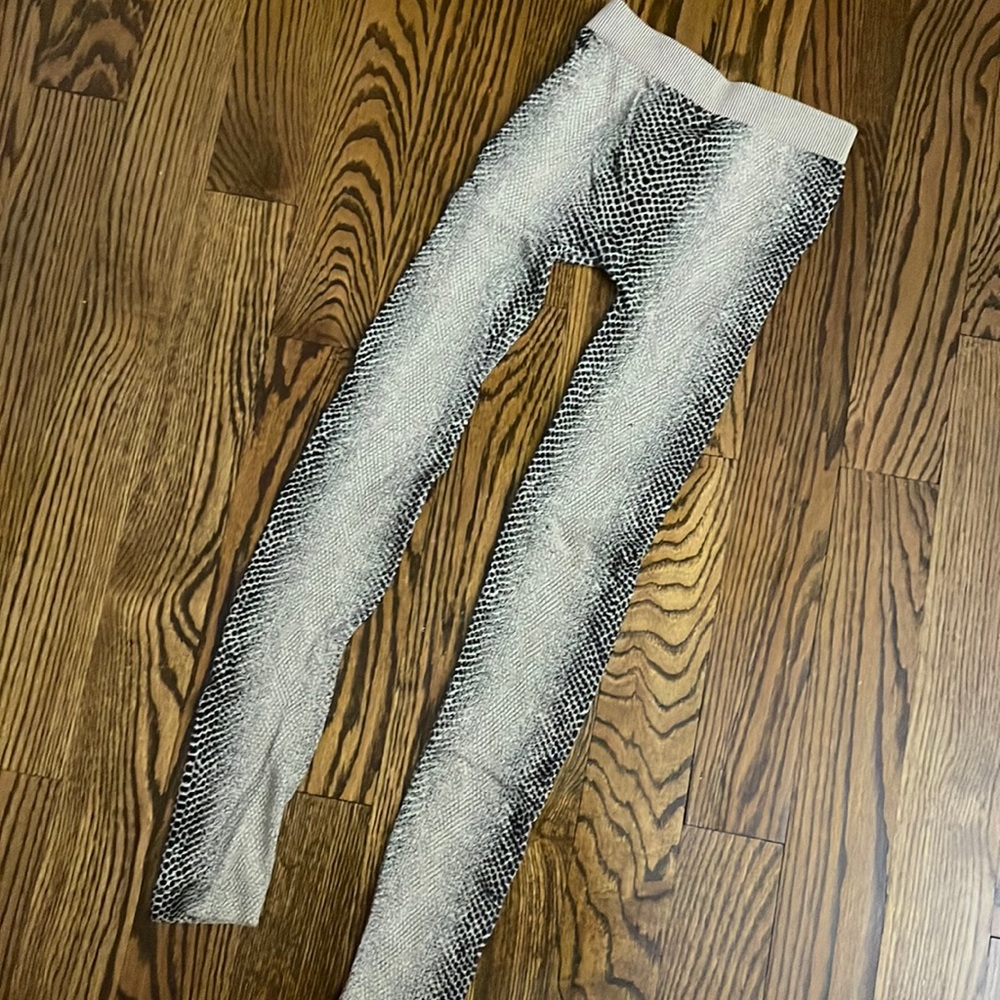 XS Snakeskin Print Leggings